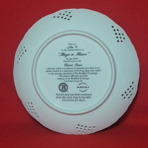 Bradford Exchange Classic Roses Magic in Mauve Lyn Moser Decorative Plate 1996 - Picture 3 of 10